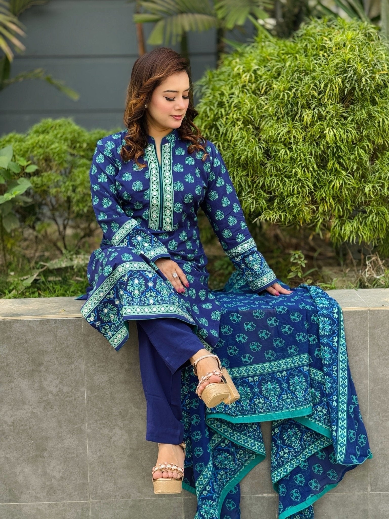 Linen Screen Printed Shalwar Kameez - SaimaFashion