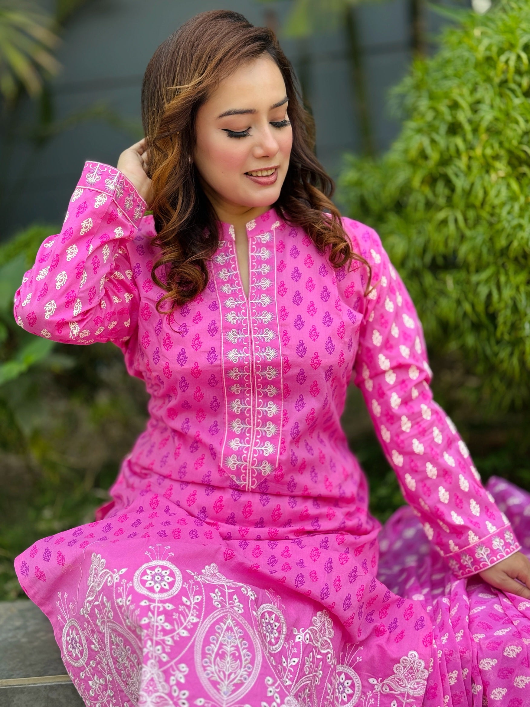 Pink Colour Screen Printed With White Stitched Embroidered Shalwar Kameez Set