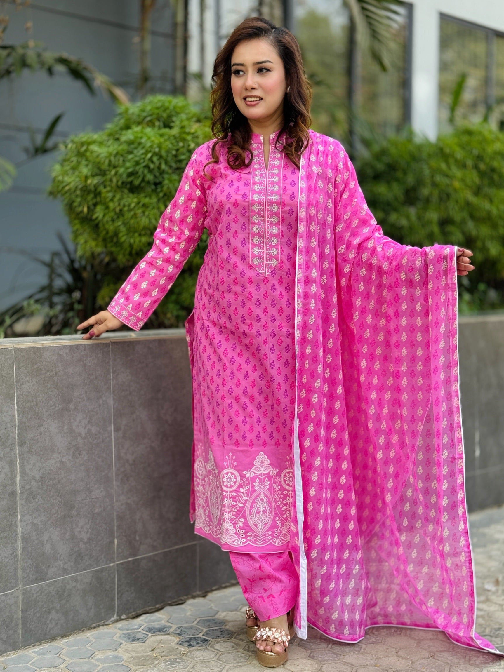Pink Colour Screen Printed With White Stitched Embroidered Shalwar Kameez Set