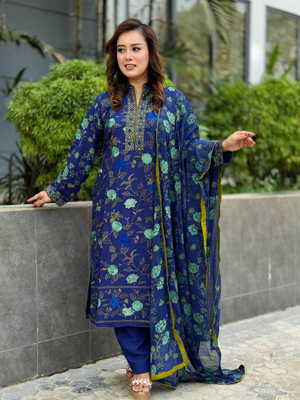 Linen All Over Embroidered Shalwar Kameez Set - SaimaFashion