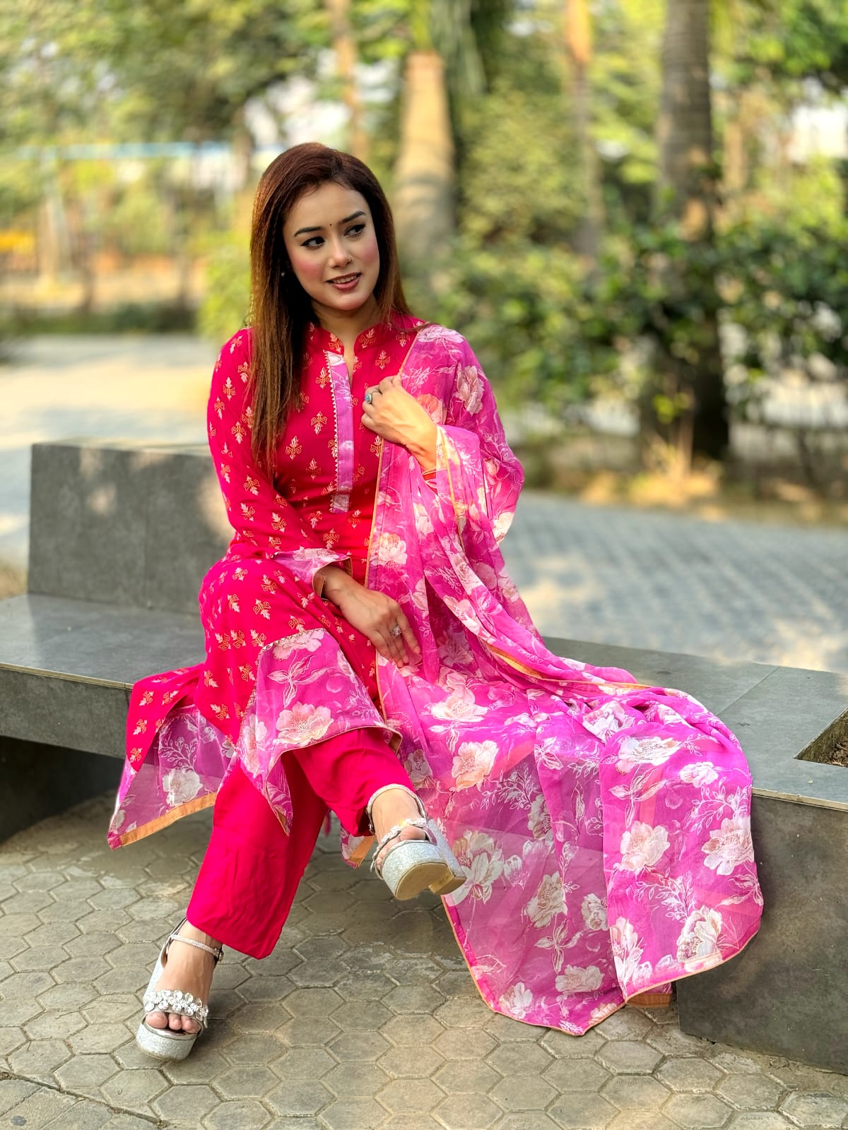 Deep Pink Floral Printed Salwar Kameez Set with Dupatta – Elegant Women’s Wear