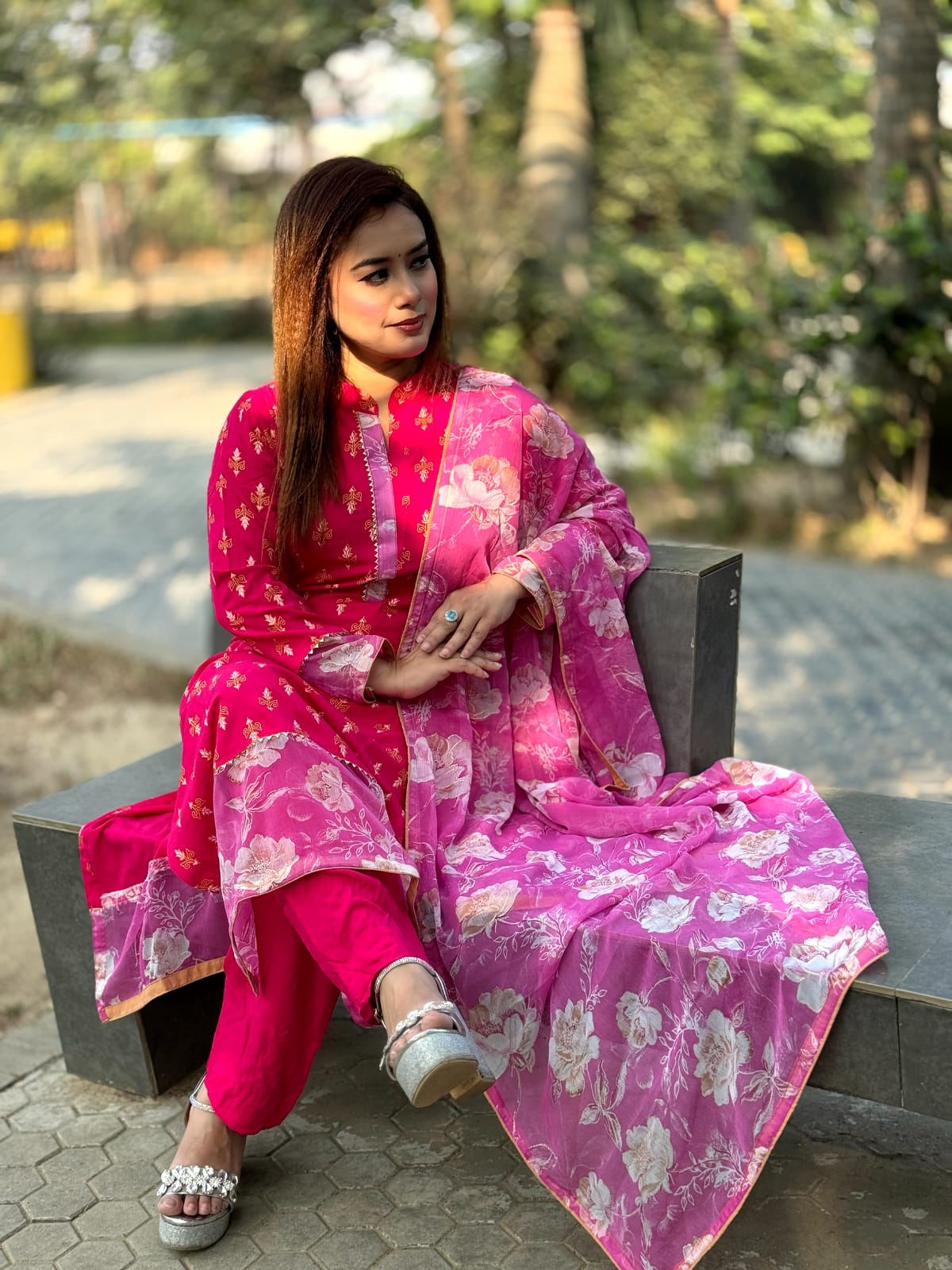 Deep Pink Floral Printed Salwar Kameez Set with Dupatta – Elegant Women’s Wear