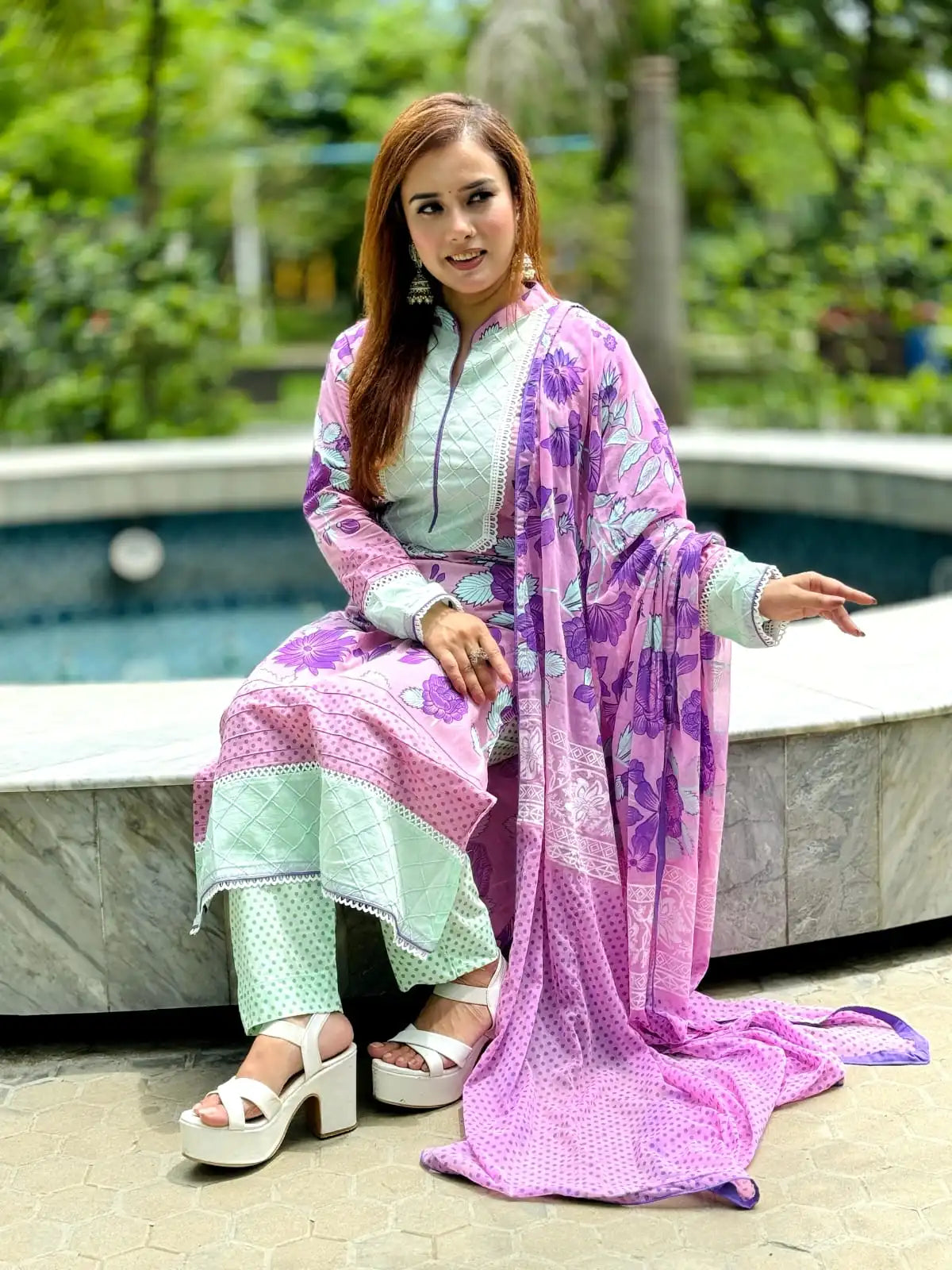 Screen printed cotton shalwar kameez set comes with printed chiffon dupatta